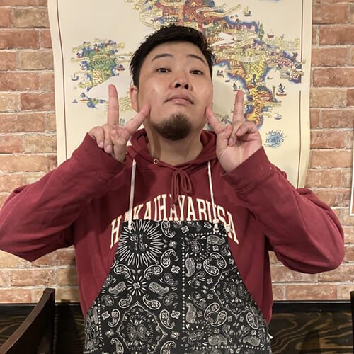 スタッフ　有川